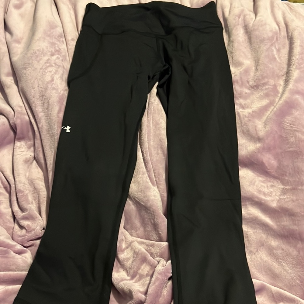 large black under armour compression leggings